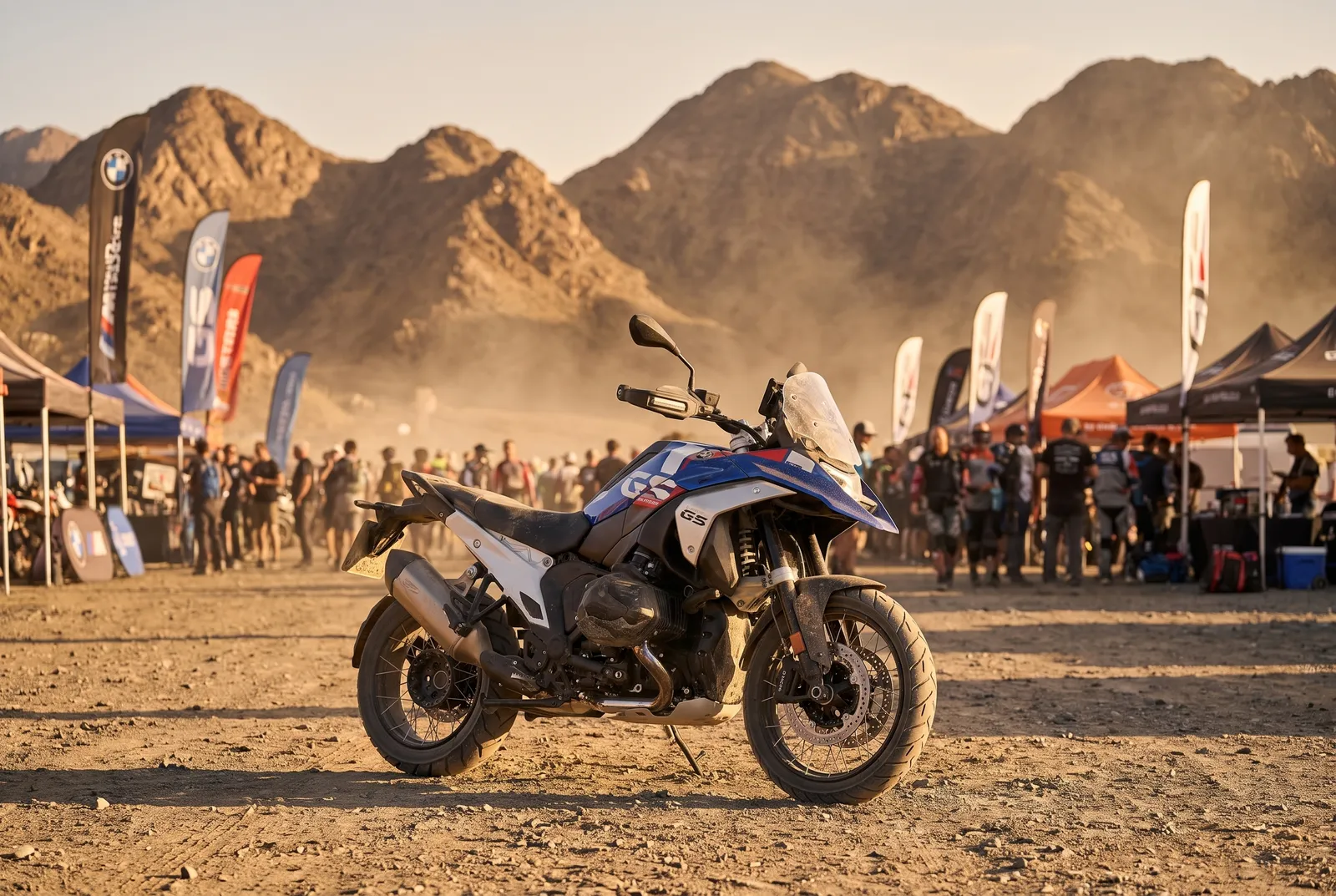 Beim Newchurch Summit 2026 bringt BMW Motorrad 39 Testmaschinen an den Start - darunter die gesamte R 1300 GS Familie. Was das Event für GS-Fans bedeutet.